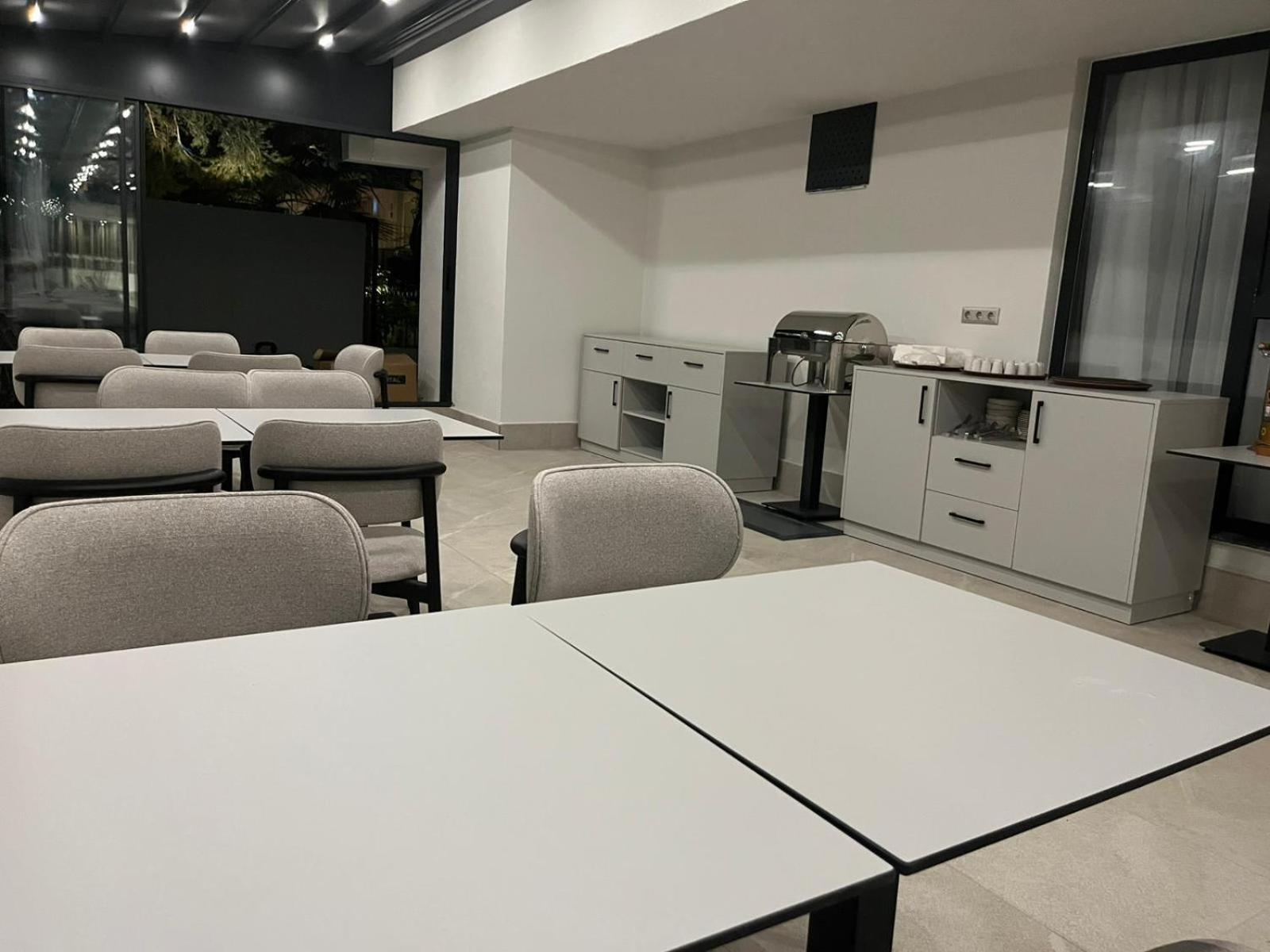 Mad Inn Lara Antalya Luaran gambar